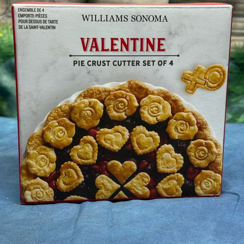 Williams Sonoma Gold Pie Crust Cutters Set